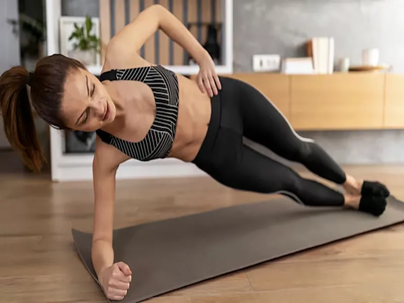 8. Plancha Lateral o Side Plank (Cintura de avispa)